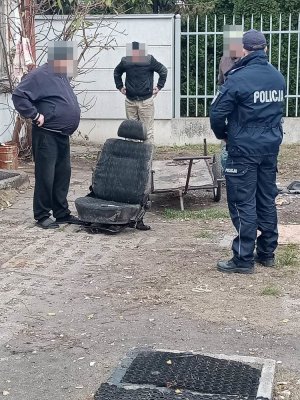 DZIELNICOWI SPRAWDZAJĄ MIEJSCA, W KTÓRYCH MOGĄ PRZEBYWAĆ OSOBY BEZDOMNE