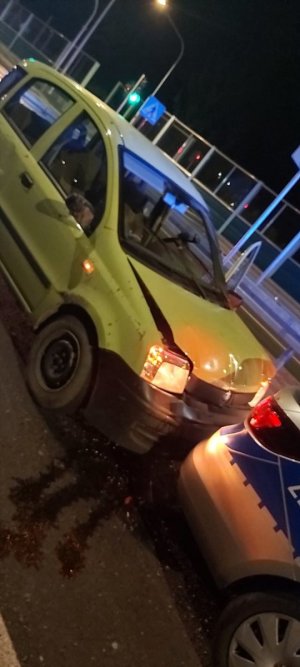 pojazd który spowodował kolizję z radiowozem