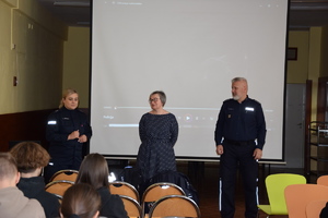 Spotkanie z klasami maturalnymi – promocja zawodu policjanta