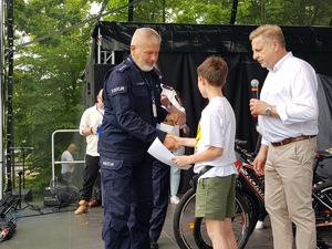 Policjanci na pikniku podczas 45. Dni Legionowa